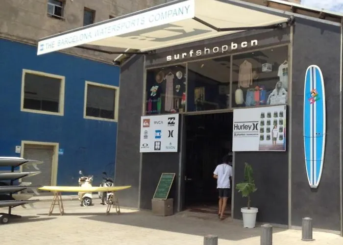 Hostel Bedcelona Club & *